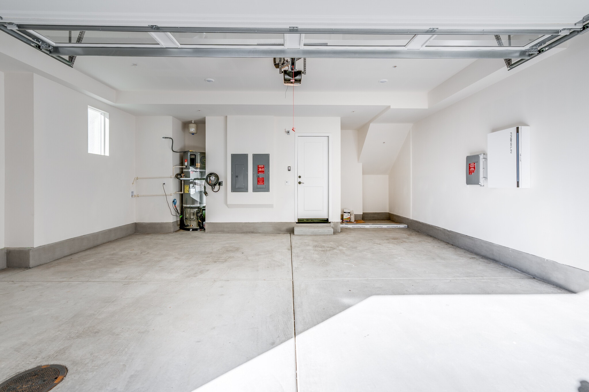 Building Photo - 414 Caliper Way