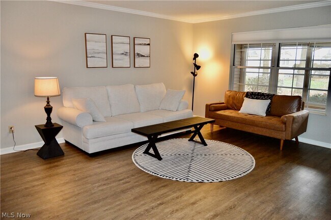 Building Photo - 1306 Fox Run Ct