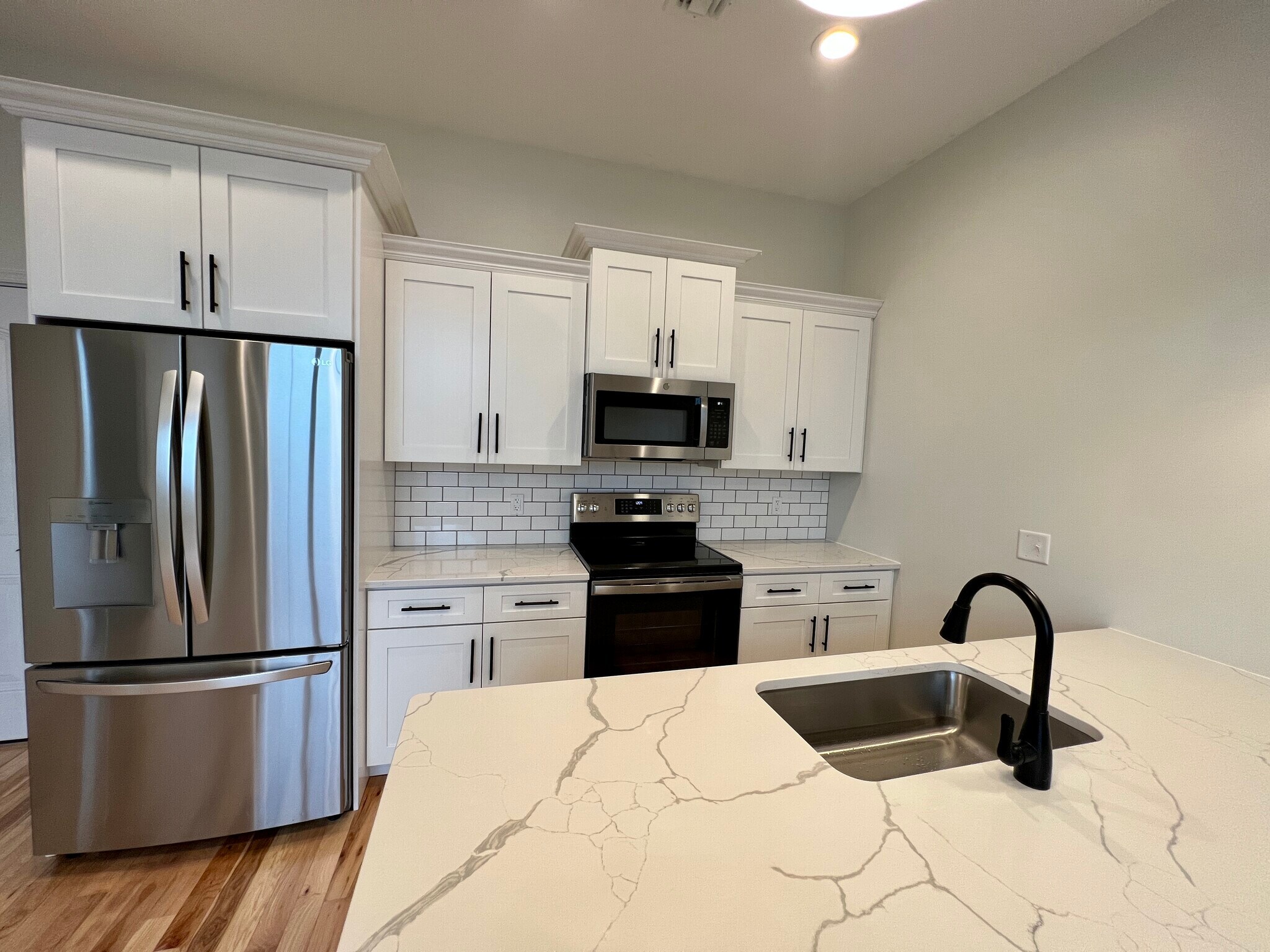 Building Photo - 409 Lackawanna Ave