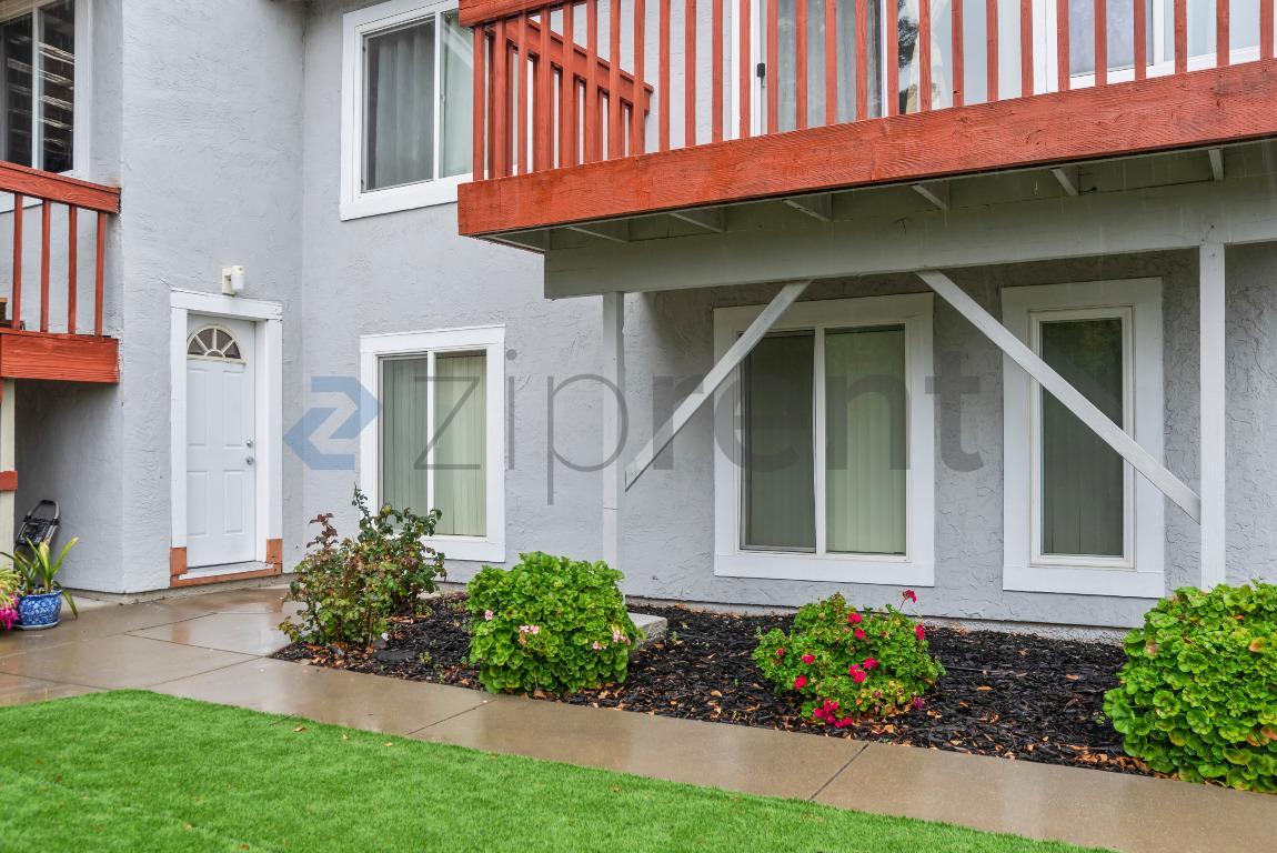 Building Photo - 9627 Alcosta Blvd