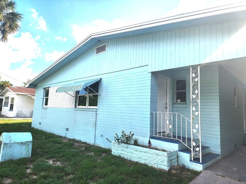 Building Photo - 554 Miriam Ave