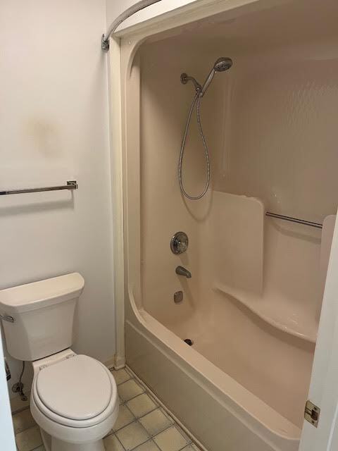 Building Photo - 603 Red Oak Dr