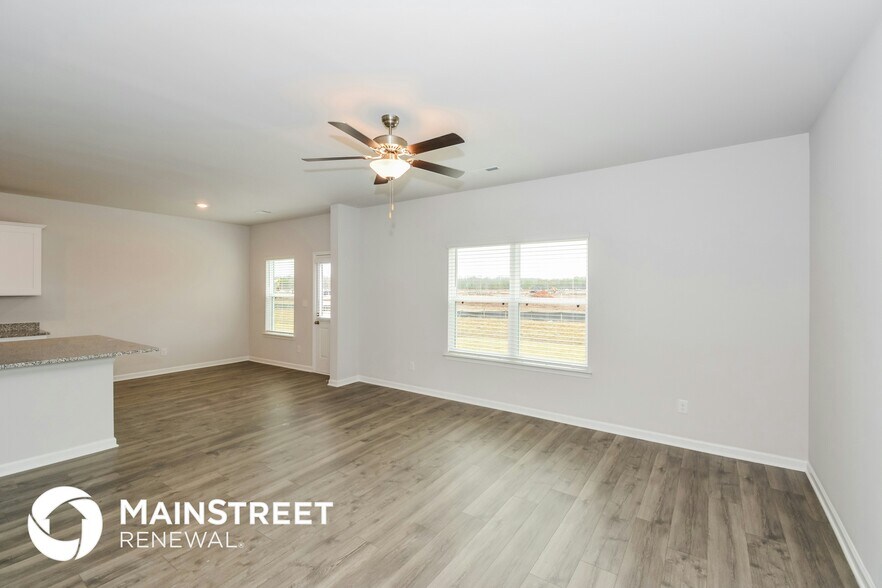 Building Photo - 2327 Curbow Dr