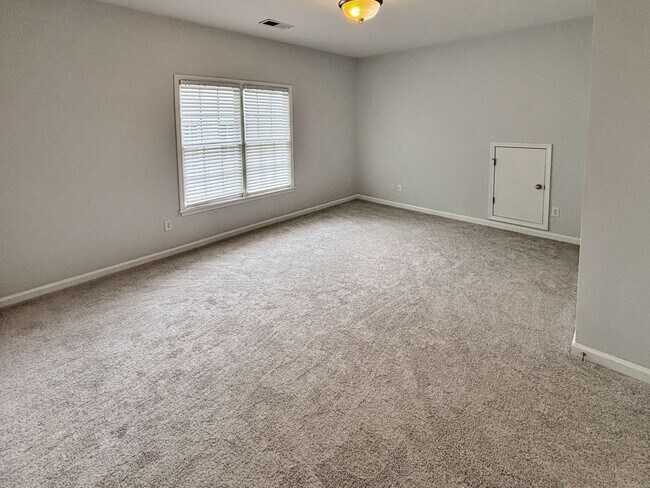 Building Photo - Gorgeous Home in Mableton