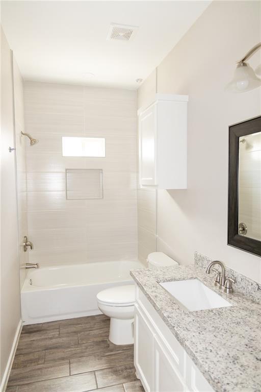 Building Photo - 5808 Sandpiper Ave