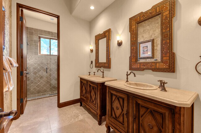 Building Photo - 83054 S Bay Dr