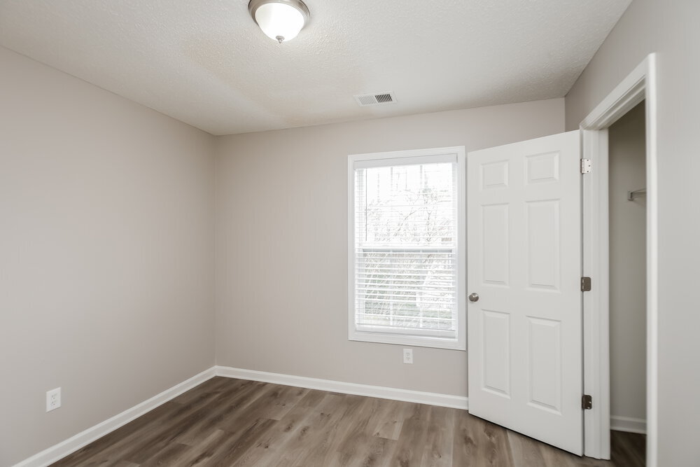 Building Photo - 5727 Newnan Cir