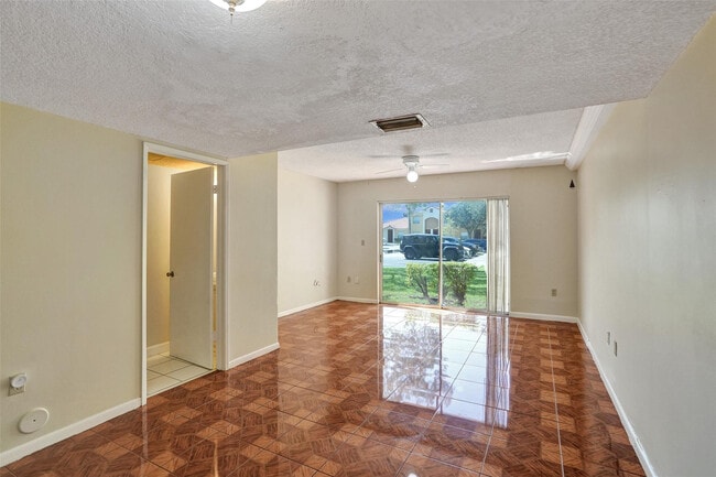 Building Photo - 3861 NW 90th Ave