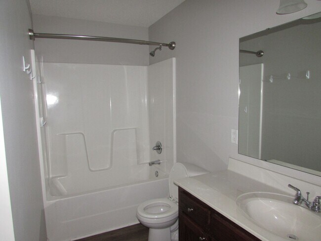 Building Photo - 1000A Mayfield Dr