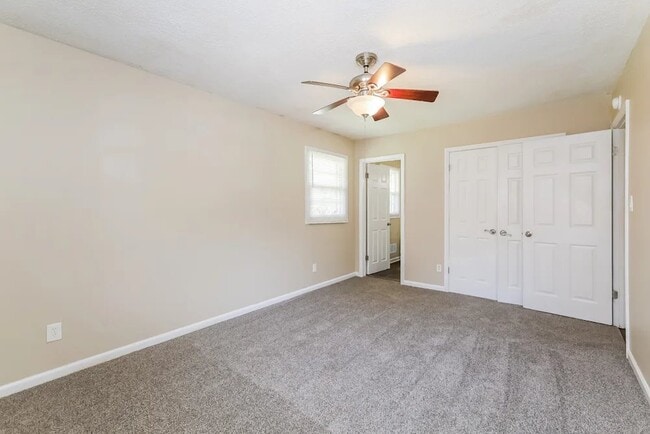 Building Photo - 4629 Dawnwood Dr