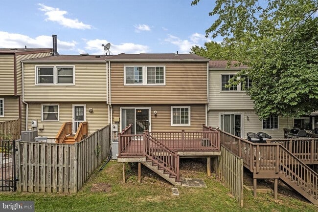 Building Photo - 8025 Tyson Oaks Cir