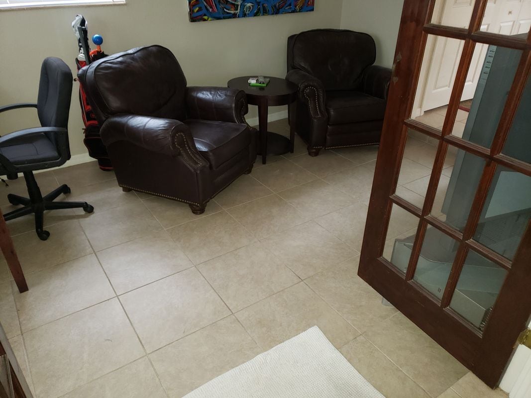 Building Photo - 5412 S Bernie St