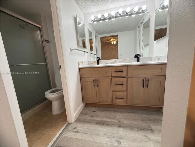 Building Photo - 20441 NE 30th Ave