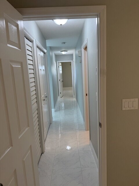 Building Photo - Remodeled Pool Home Located in the Very Desirable Bay Crest Park Waterfront Community