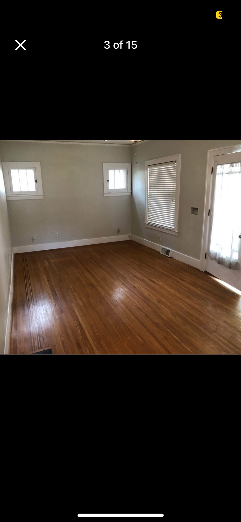 Living room - 1615 Fernwood Ave