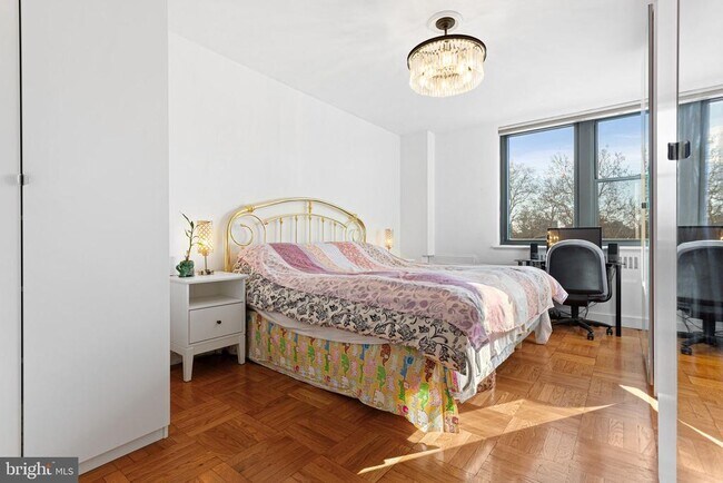 Building Photo - 2601 Pennsylvania Ave