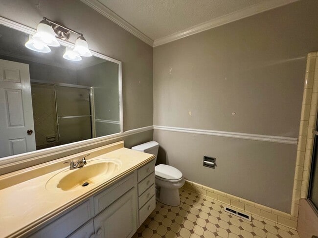 Building Photo - 4505 Locksley Ln
