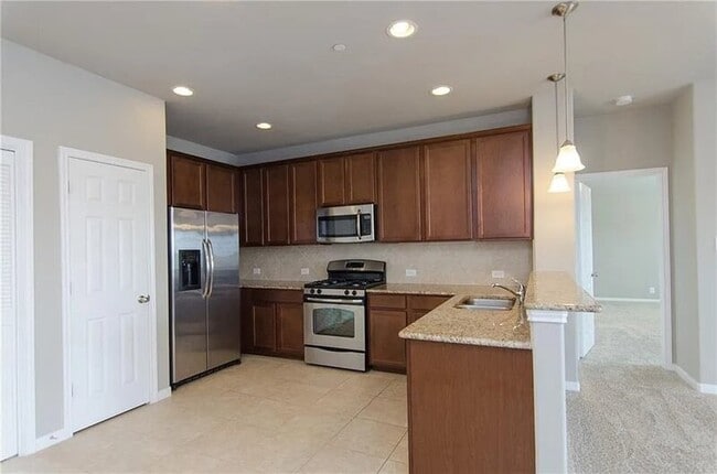 Building Photo - 3101 Davis Ln