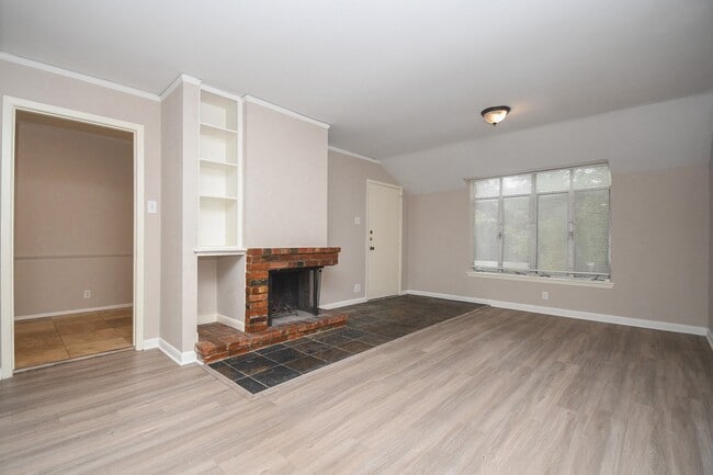 Building Photo - 2585 Marilee Ln