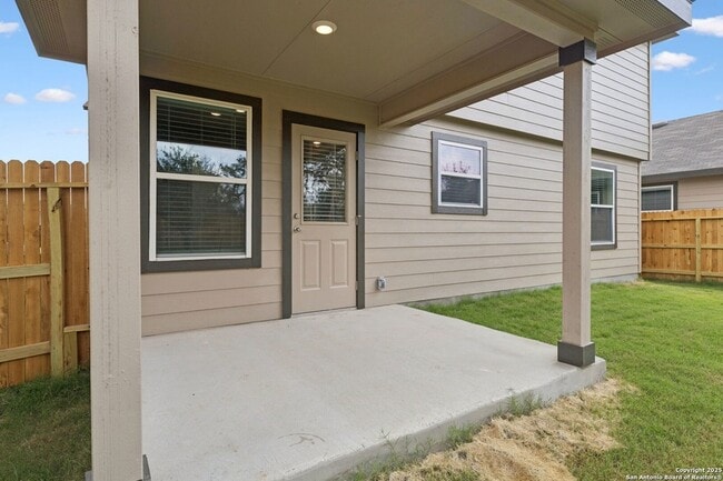 Building Photo - 22811 Tee Shot