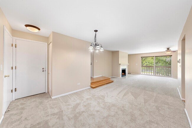 Building Photo - 2392 Abbeywood Dr