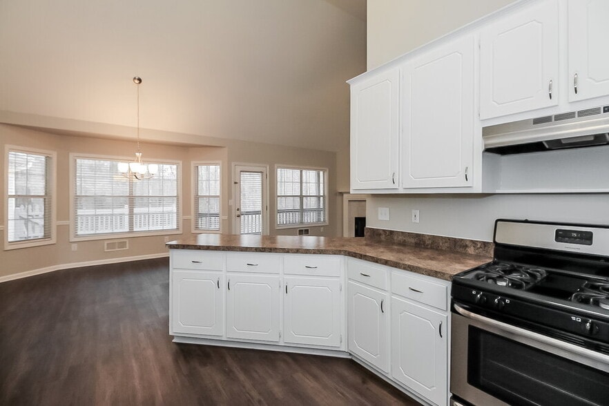 Building Photo - 128 Alexander Dr