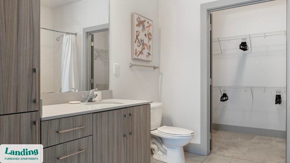 Building Photo - 930 Howell Mill Rd NW