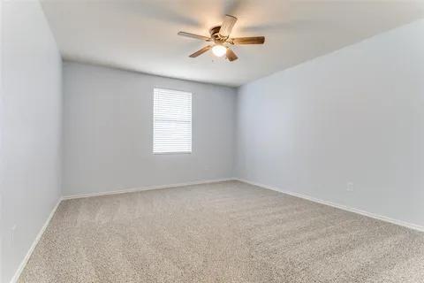 Building Photo - 1604 Pheasant Creek Dr