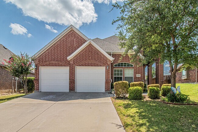 Building Photo - COMING SOON! BEAUTIFUL Grand Home in Benbrook!