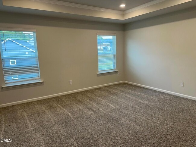 Building Photo - 1359 Hasse Ave