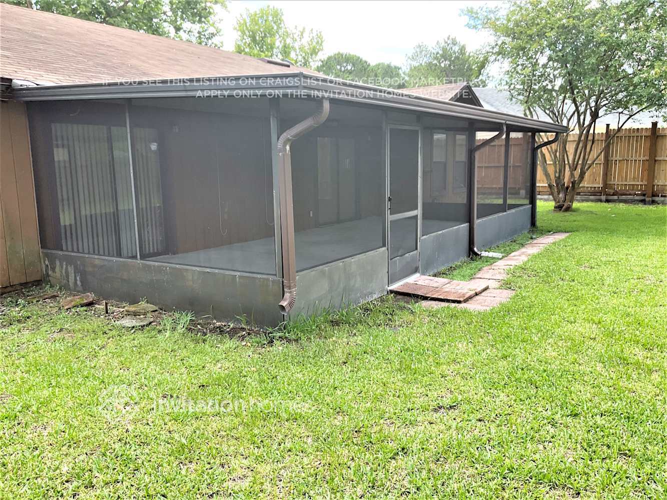Building Photo - 158 Annandale Dr E
