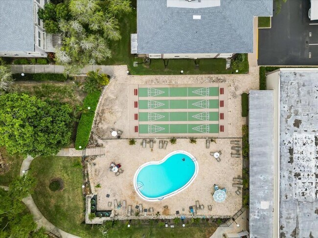 Building Photo - 1235 S Highland Ave