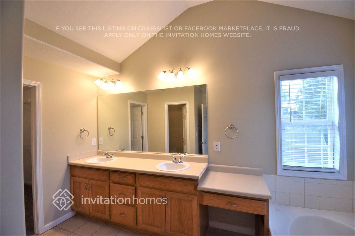 Building Photo - 605 Alyssa Dr