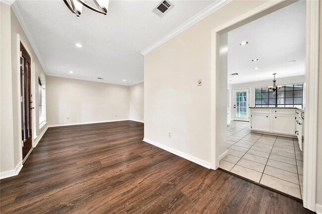 Building Photo - 3939 Fawn Creek Dr