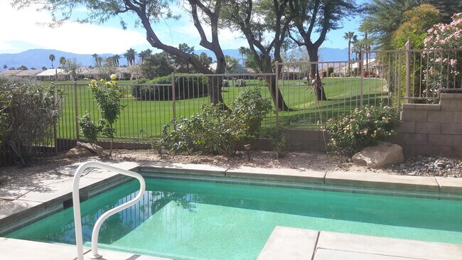 Building Photo - 35299 Meridia Ave