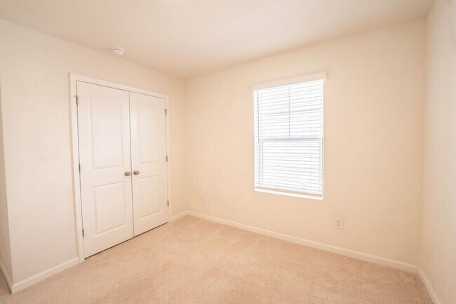 Building Photo - 148 Benelli Dr