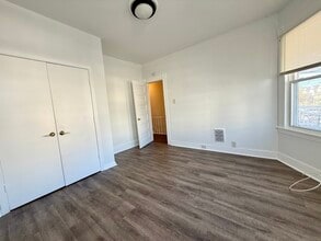 Building Photo - 519 Brooks St