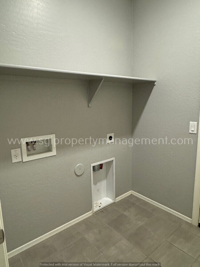 Building Photo - 4 bedroom Casa Grande home