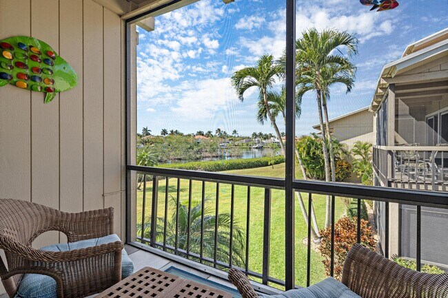 Building Photo - 9170 SE Riverfront Terrace