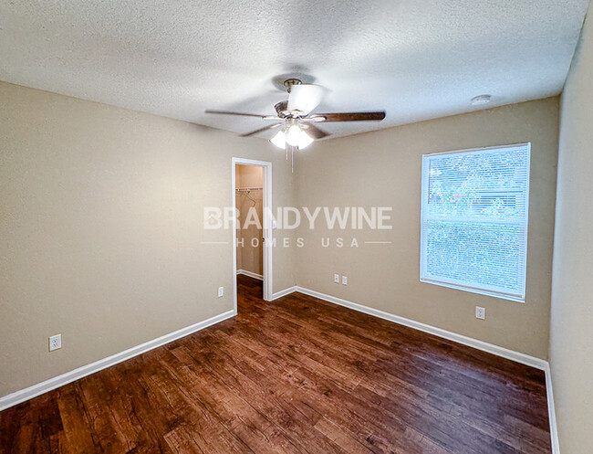 Building Photo - New Beginnings Await: Your Perfect Home fo...