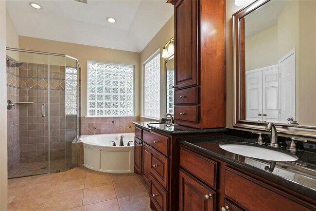 Building Photo - 10 Dove Trace Cir