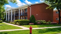 Building Photo - 323 N Princeton Ave