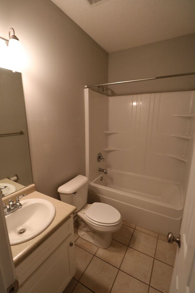 Building Photo - 1125A Southbend Drive