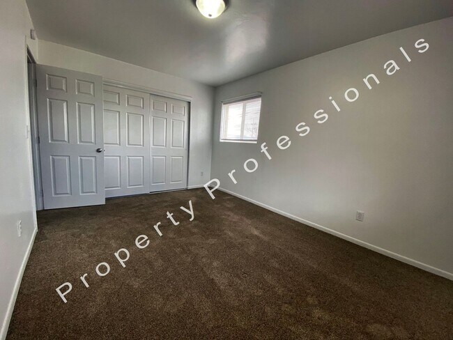 Building Photo - 2 Bedroom for Rent in Silt