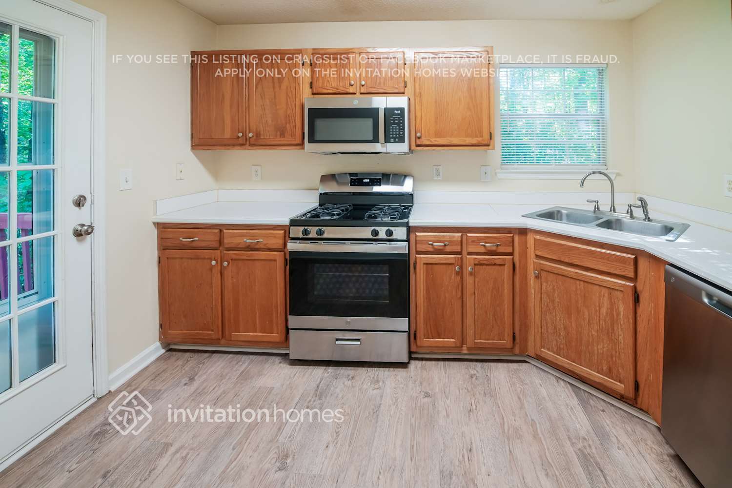 Building Photo - 124 Woodmill Ct