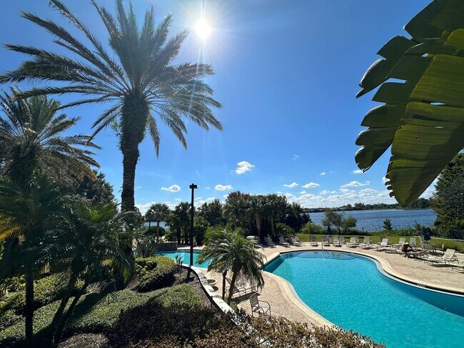 Building Photo - Beautiful 2br/2ba Visconti Condo with W/D ...