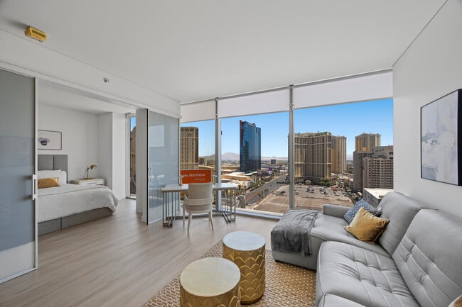 Building Photo - 3722 S Las Vegas Blvd