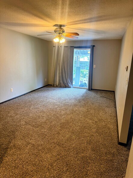 Living Room - 212 Harrison St