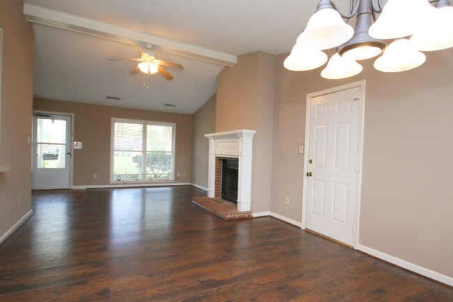 Building Photo - 15125 Balsam Dr SE
