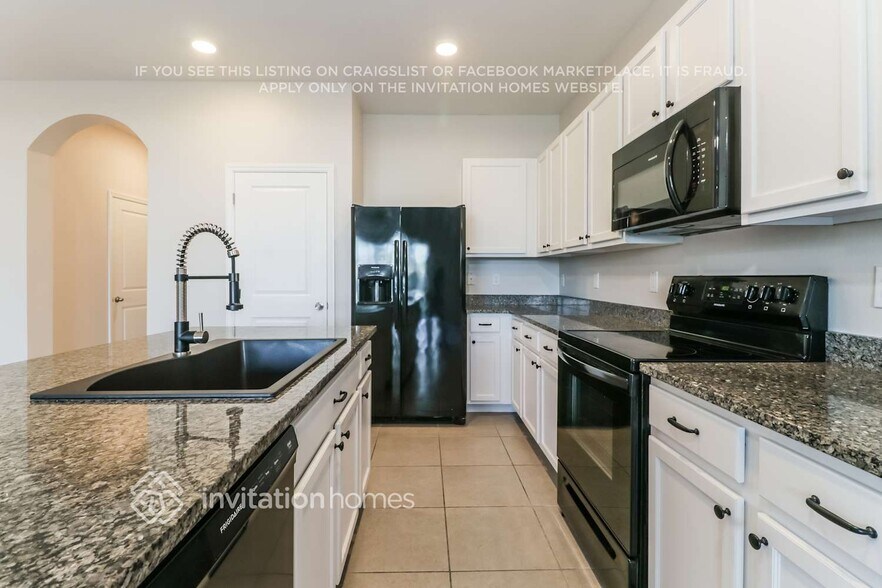 Building Photo - 2731 Suncoast Blend Dr